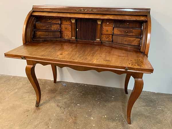 Martin secretary before 600