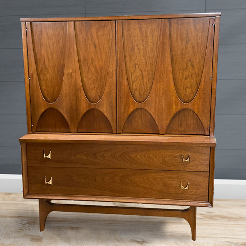 Mid-Century Modern Furniture Restoration: A Comprehensive Guide to Restoring Timeless Pieces